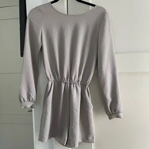 Aritzia Wilfred XXS Long Sleeve Romper | Silk Trim | Elastic Waist